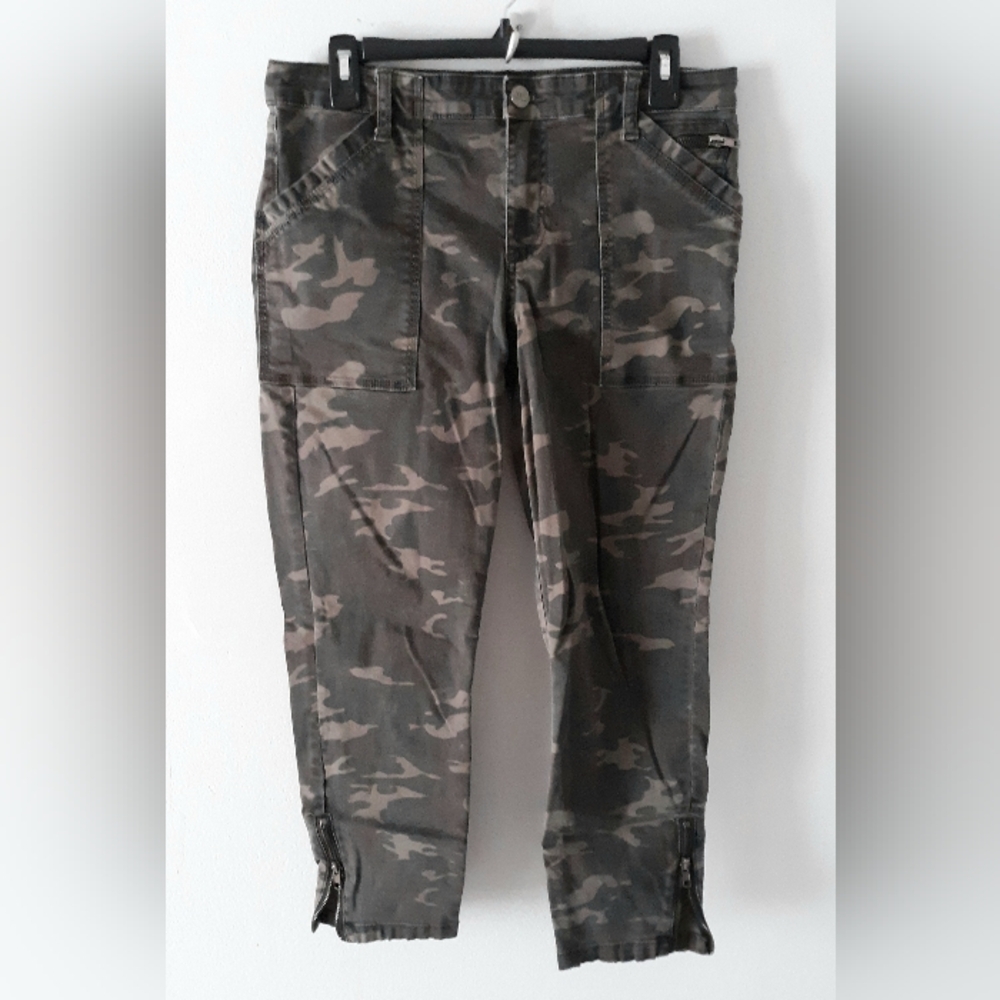 Kut from the Kloth Camouflage Ankle Jeans